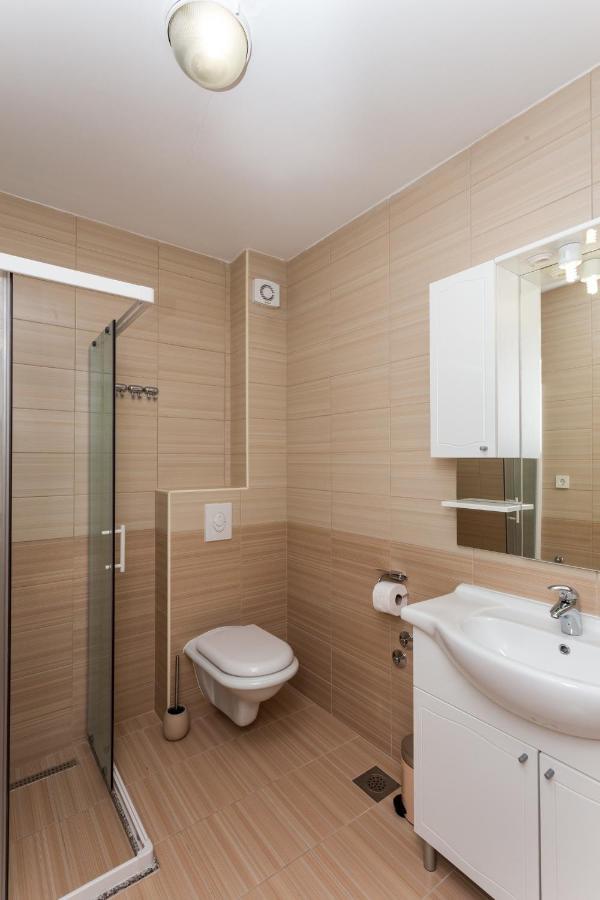 Butique Maris Apartment Komarna Bagian luar foto