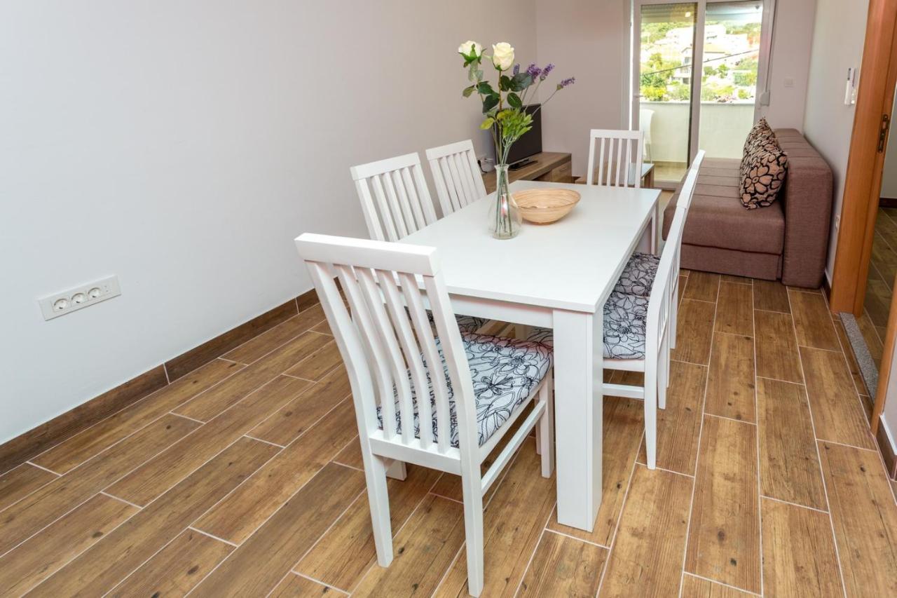 Butique Maris Apartment Komarna Bagian luar foto
